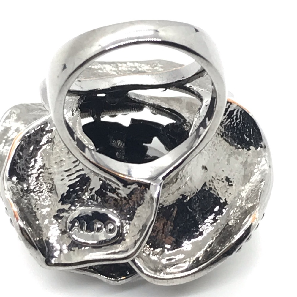 Floral ring - Picture 3 of 5